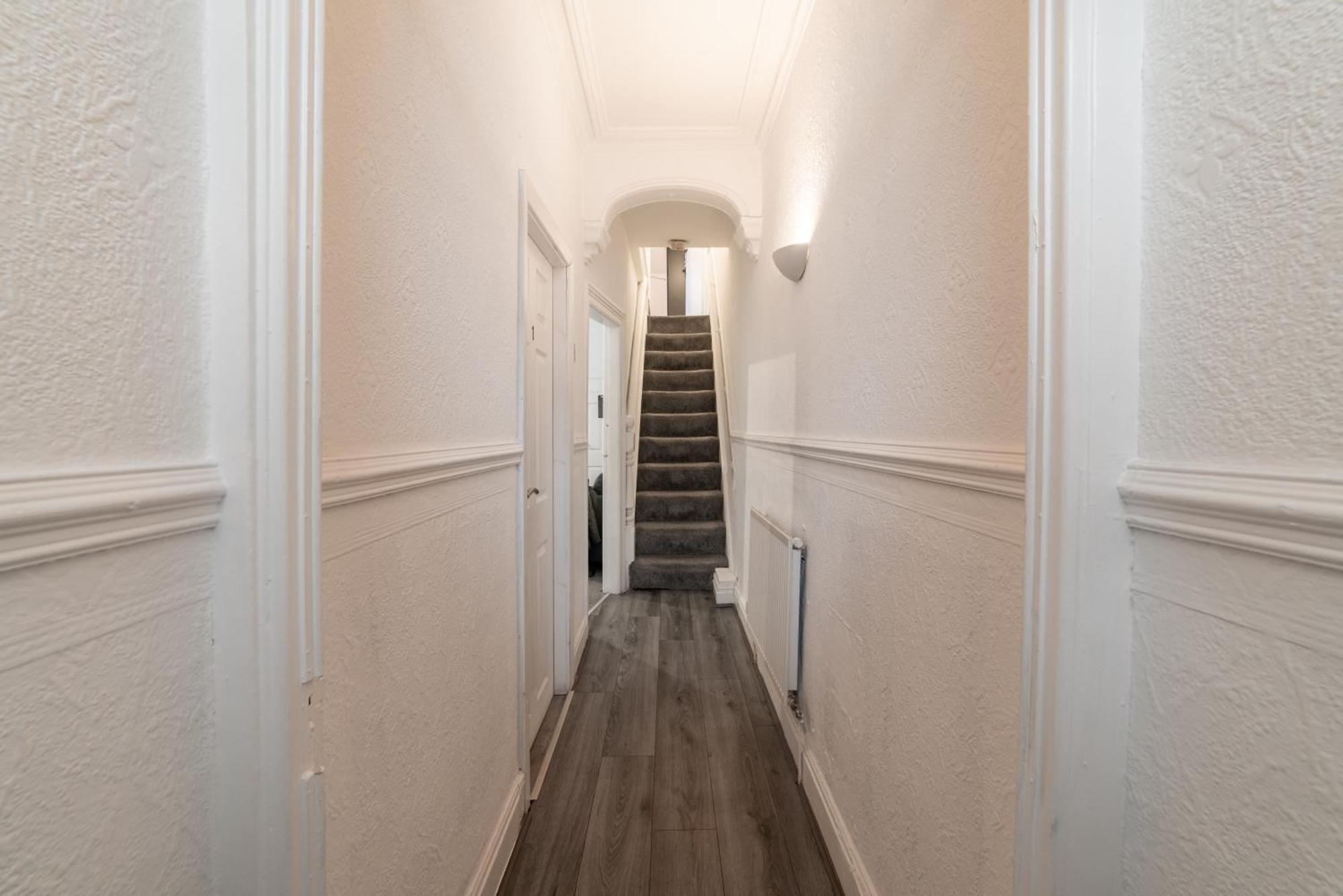 Cozy Rooms In Shared Accommodation Near Anfield Stadium With Parking And Wifi Liverpool Bagian luar foto